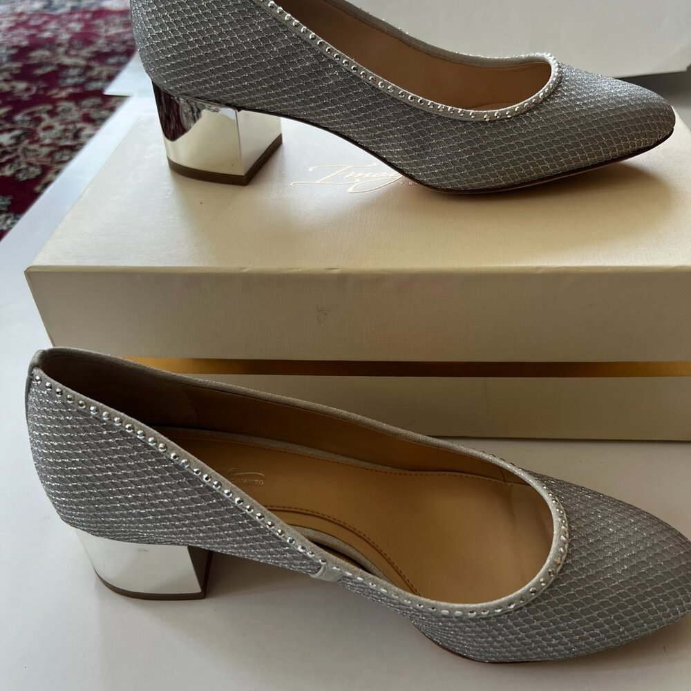 Imagine by Vince Camuto Gray with sparkle/Silver Heels - Size 8.5